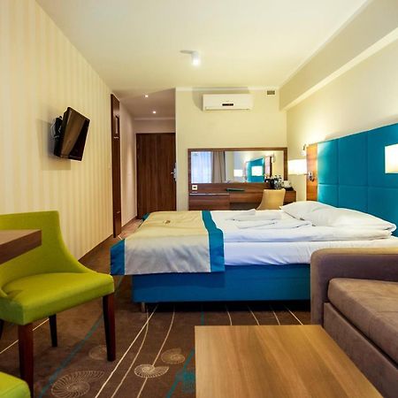 Aparthotel Przy Plazy ミエンジズドロイェ エクステリア 写真