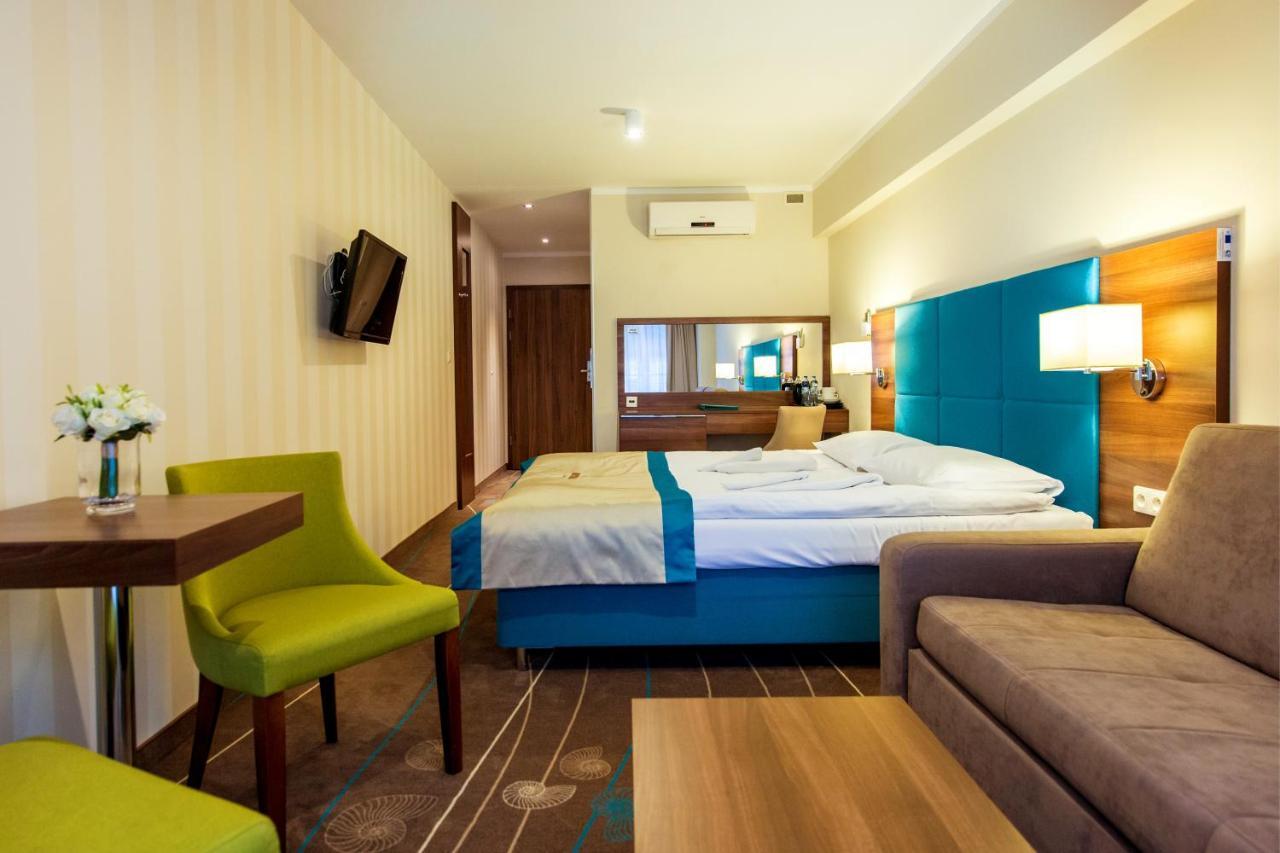 Aparthotel Przy Plazy ミエンジズドロイェ エクステリア 写真