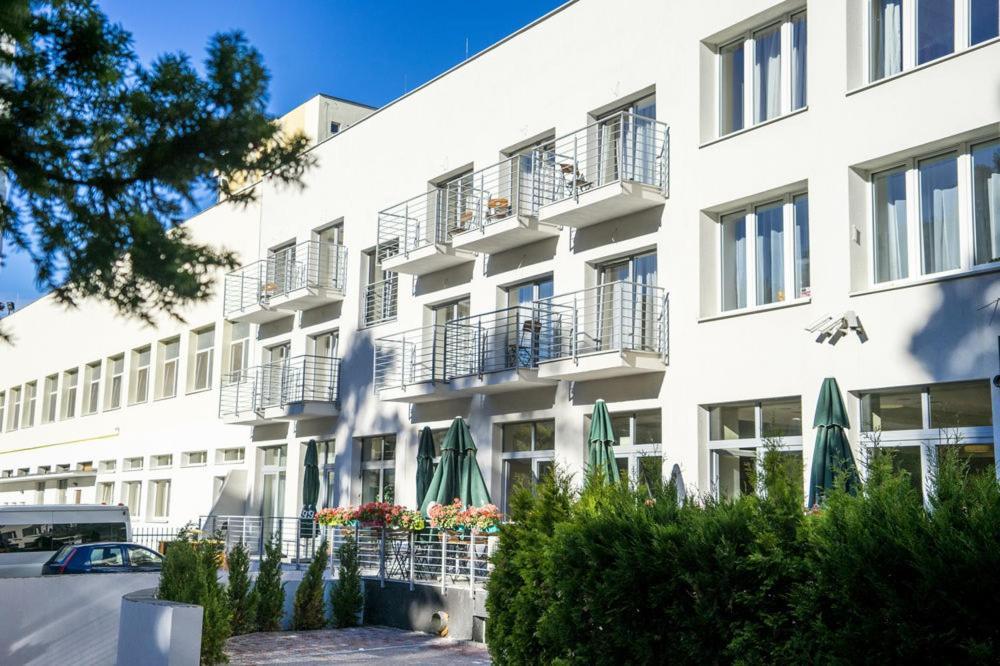 Aparthotel Przy Plazy ミエンジズドロイェ エクステリア 写真