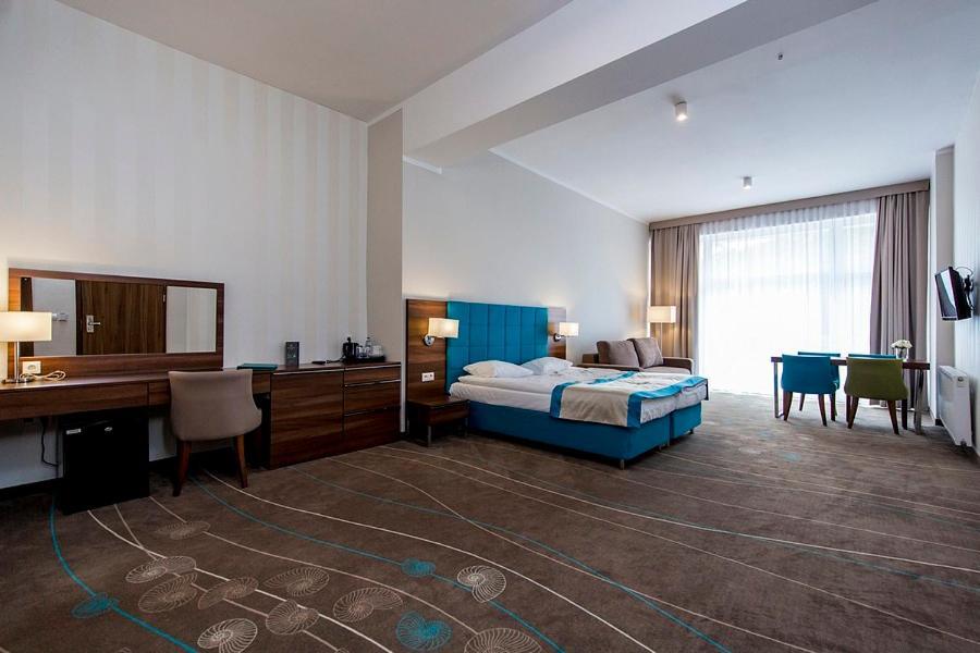 Aparthotel Przy Plazy ミエンジズドロイェ エクステリア 写真
