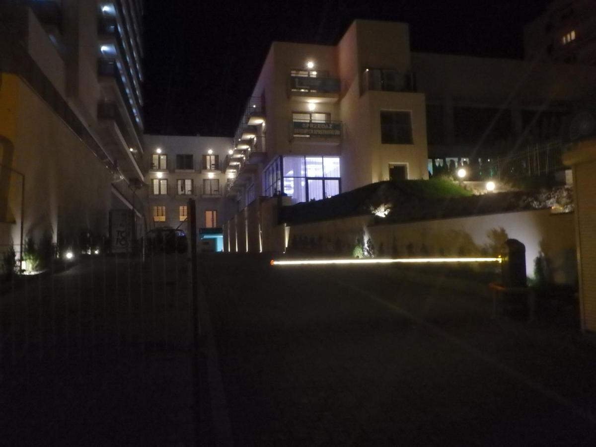 Aparthotel Przy Plazy ミエンジズドロイェ エクステリア 写真